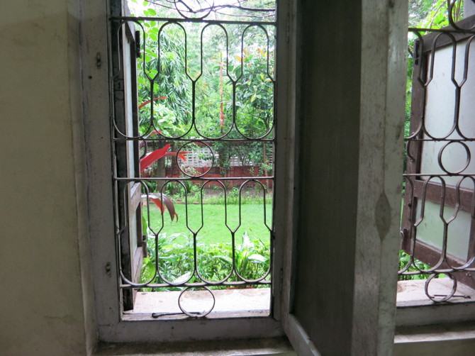 brianna smrke-window-img_1080_670
